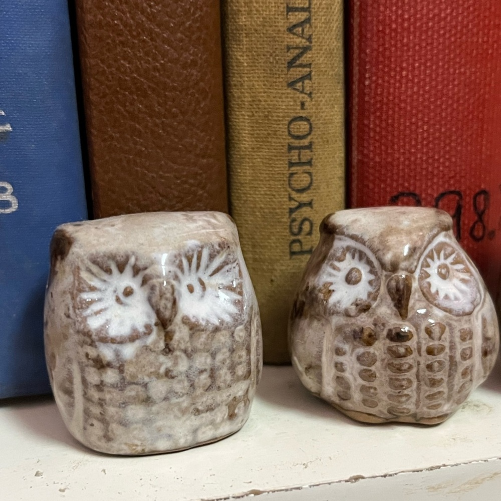 VTG Vintage Set of Three Mini Brown Pottery Owl Figurines - Picture 3 of 5